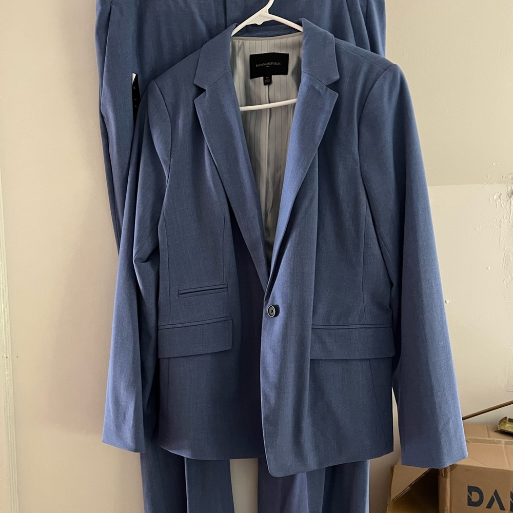 Blue Banana Republic Women’s Suit NWT